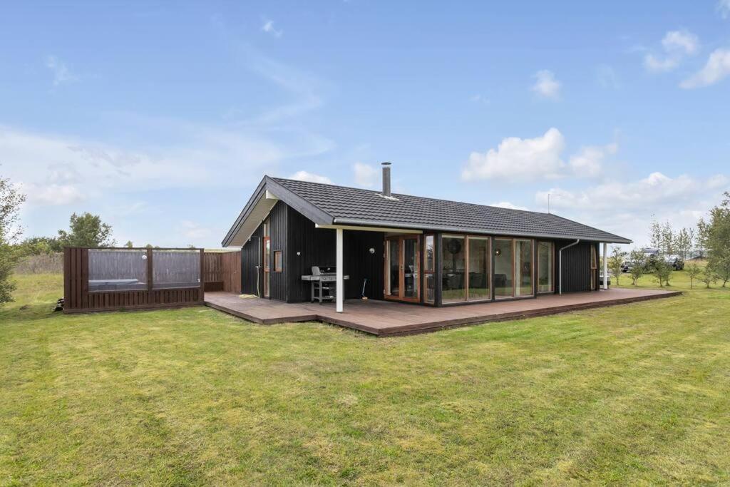 Scandinavian Villa In South Iceland Laugaras Екстериор снимка